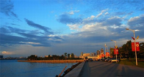 洛龙区晚上哪里好玩（洛龙区夜市在哪里）